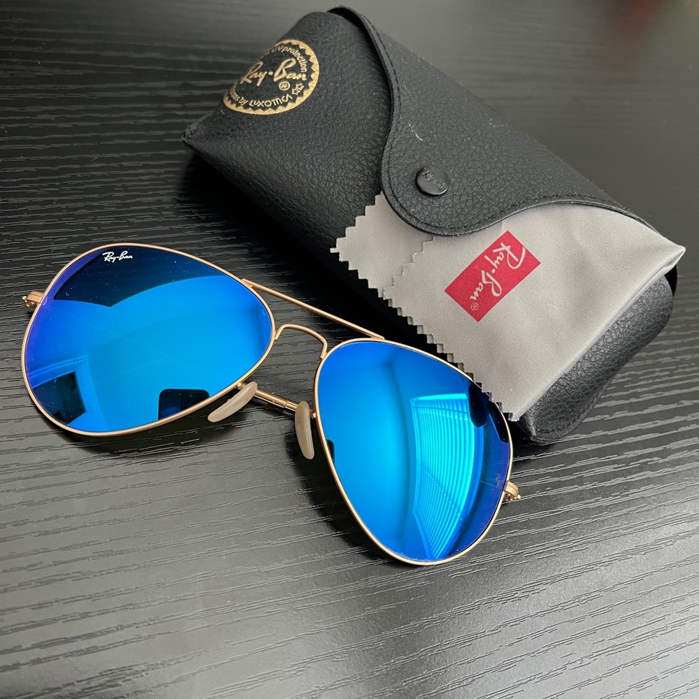 Ray-Ban Aviator sunglasses- unisex